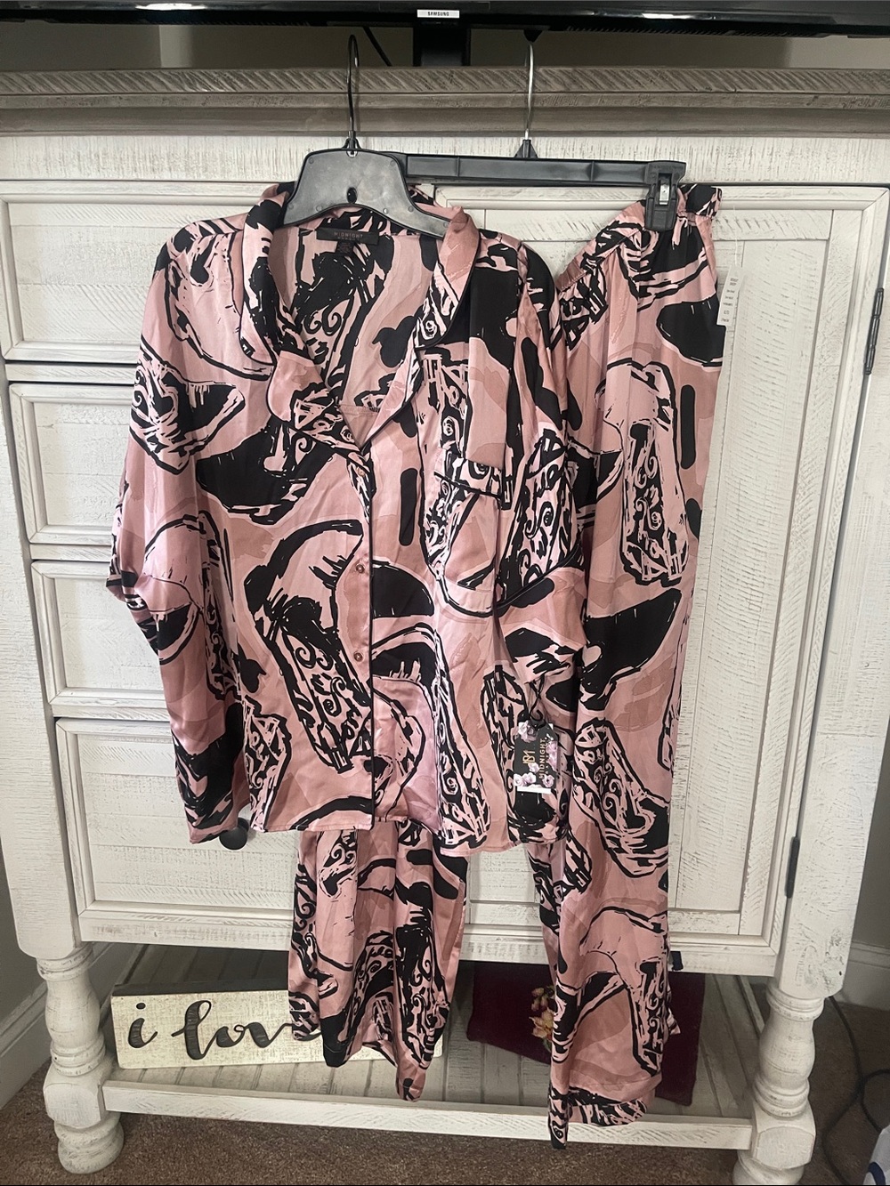 MIDNIGHT, BAKERY, SATIN PAJAMA SET. NWT